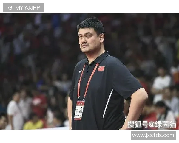 山东队主帅突然宣布辞职，球队管理层危机四伏