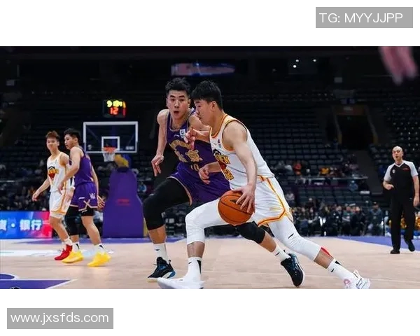 深圳男篮遭遇连败失利无缘CBA上半区争夺战局严峻