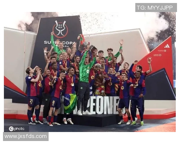 皇马击败巴萨夺得西班牙超级杯冠军,新赛季实力大涨